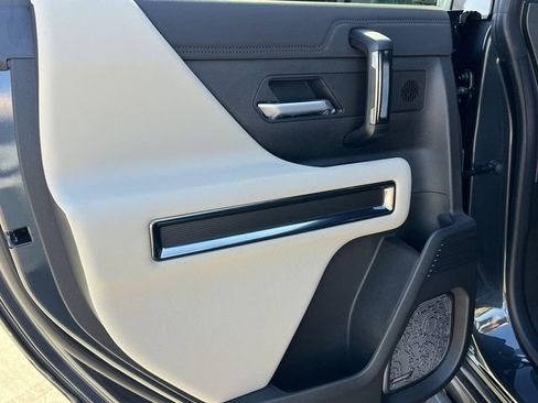 New 2026 GMC Hummer EV 4x4 Crew Cab image 24