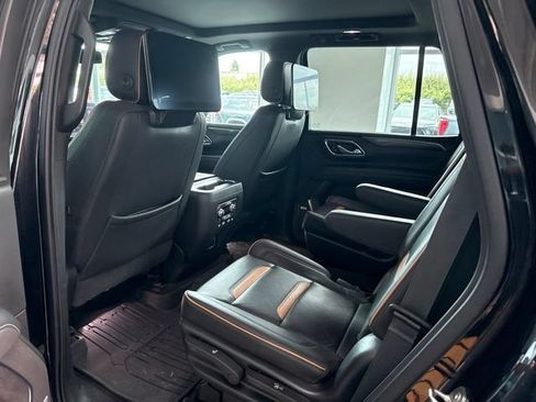 Used 2021 GMC Yukon AT4 w/ AT4 Premium Package AWD/4WD image 4