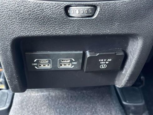 Used 2021 Jeep Cherokee Limited w/ Mopar Interior Package AWD/4WD image 23