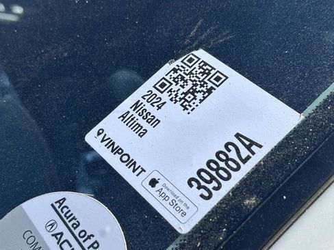 Used 2024 Nissan Altima 2.5 SR FWD image 30