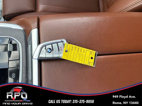 Used 2021 BMW X7 xDrive40i w/ Premium Package AWD/4WD image 31
