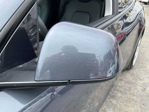 Used 2023 Tesla Model Y 2WD image 92