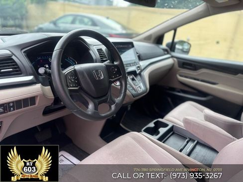 Used 2021 Honda Odyssey EX image 19