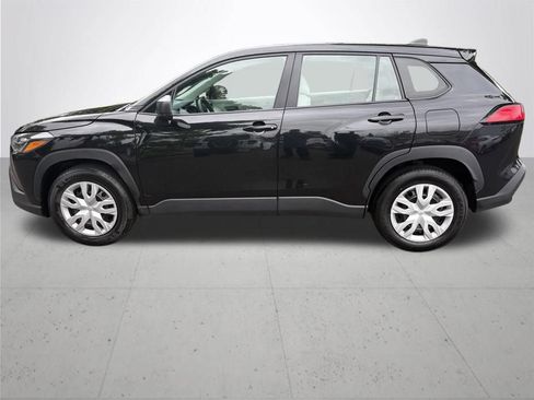Used 2024 Toyota Corolla Cross L AWD/4WD image 7