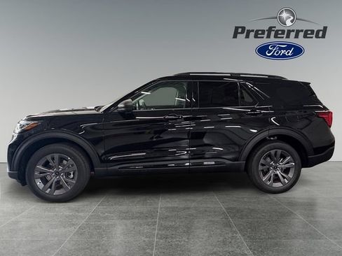 Used 2026 Ford Explorer Active w/ Active Comfort Package AWD/4WD image 9