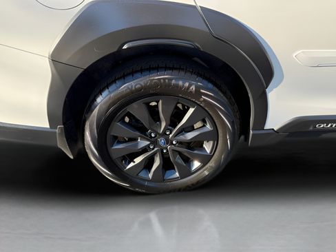 Used 2024 Subaru Outback Onyx Edition AWD/4WD image 27