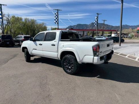 Used 2021 Toyota Tacoma Limited w/ Nightshade Package AWD/4WD image 7