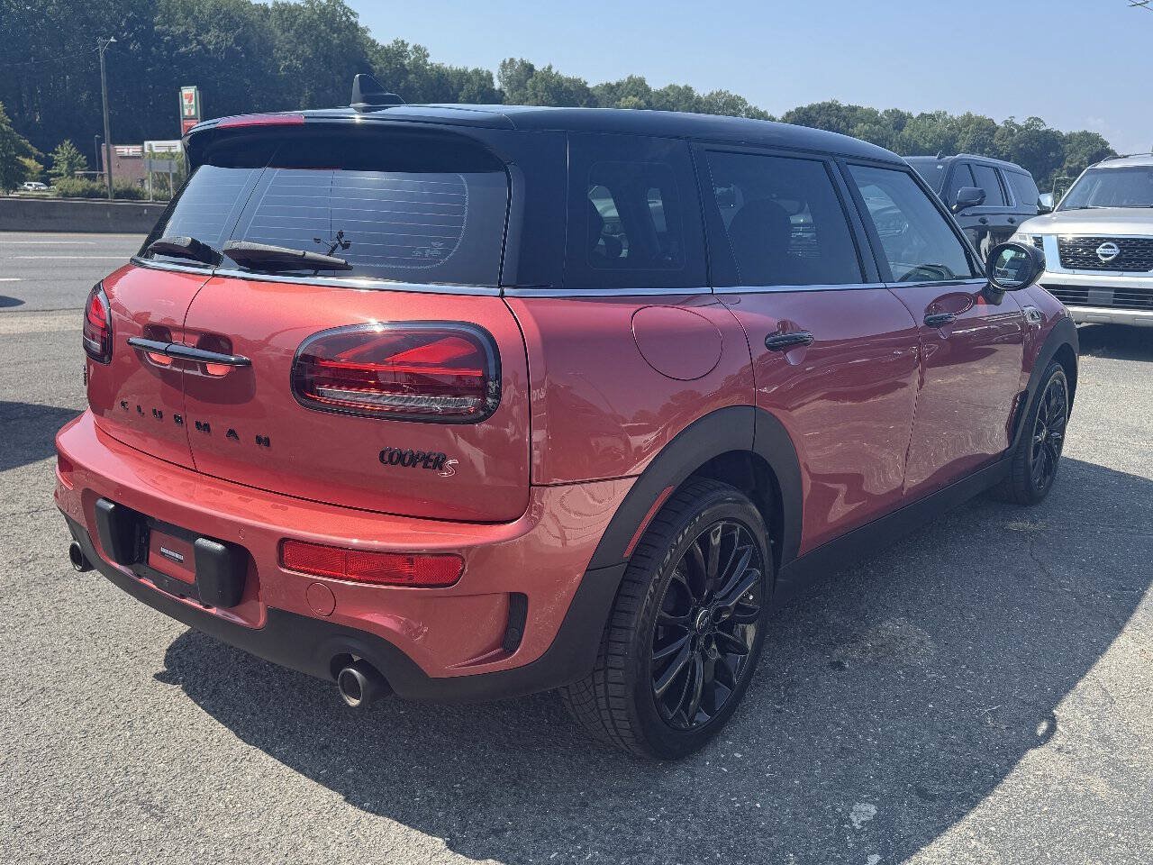 Used 2024 MINI Cooper Clubman S w/ Signature Upholstery Package FWD image 4
