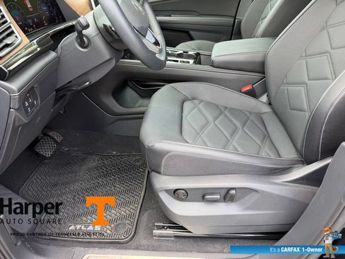 Used 2025 Volkswagen Atlas SE w/ Panoramic Sunroof Package AWD/4WD image 13