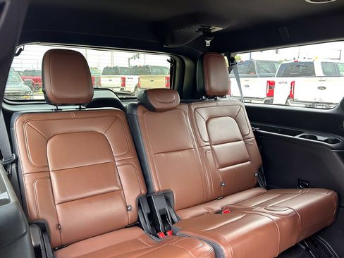 Used 2022 Lincoln Navigator L Reserve AWD/4WD image 21