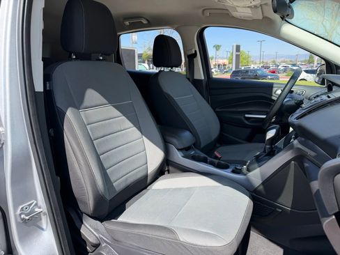 Used 2015 Ford Escape SE image 22