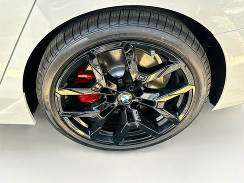 New 2026 BMW 330i Sedan w/ M Sport Package RWD image 25
