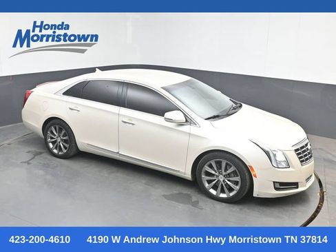 Used 2013 Cadillac XTS FWD image 1