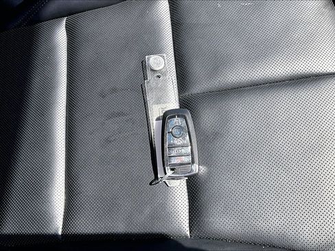 Used 2023 Lincoln Corsair AWD w/ Equipment Group 101A image 11