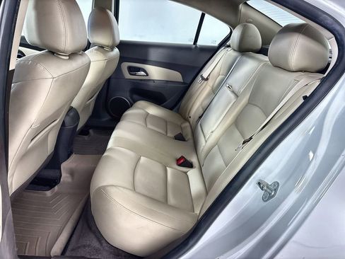 Used 2015 Chevrolet Cruze Diesel w/ Sun And Sound Package FWD image 25