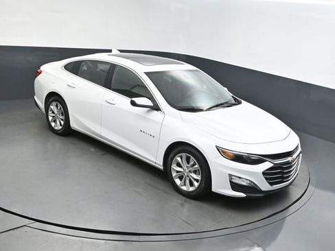 Used 2024 Chevrolet Malibu LT image 1