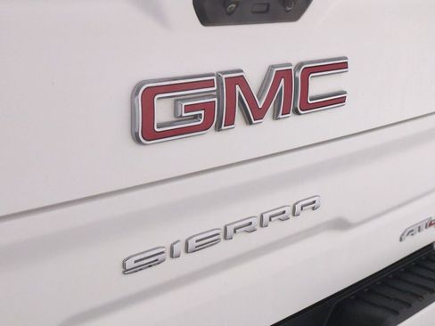 Used 2023 GMC Sierra 1500 AT4 w/ AT4 Preferred Package image 15