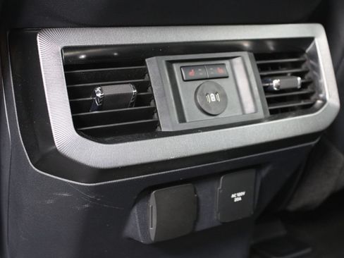 Used 2024 Ford F250 Platinum AWD/4WD image 18