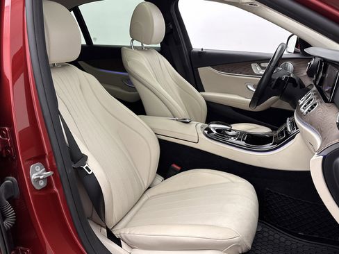 Used 2017 Mercedes-Benz E 300 image 35