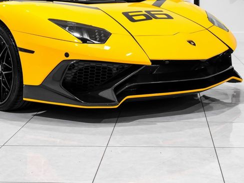 Used 2016 Lamborghini Aventador LP 700-4 image 51