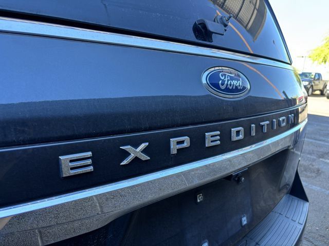 Used 2022 Ford Expedition Limited AWD/4WD image 10
