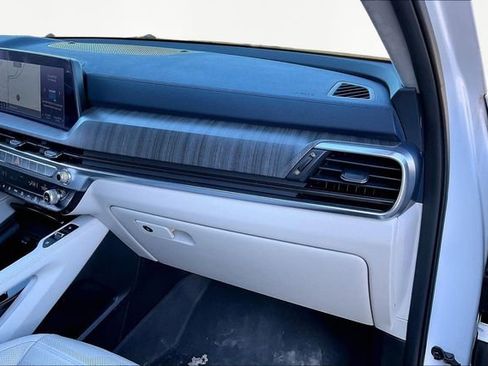 Used 2023 Kia Telluride SX Prestige image 19