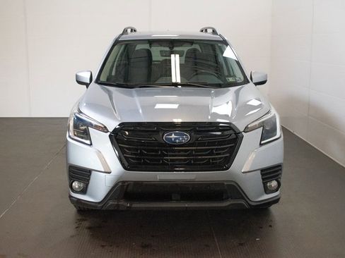 Used 2023 Subaru Forester Premium w/ Popular Package #3 AWD/4WD image 2