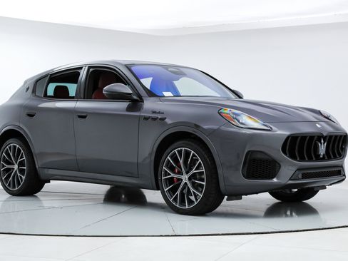 Used 2026 Maserati Grecale Modena AWD/4WD image 7