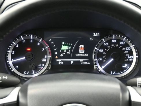 Used 2023 Toyota Highlander XLE image 8