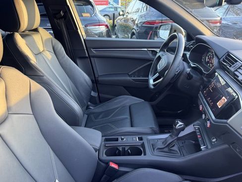 Used 2023 Audi Q3 2.0T Premium Plus w/ Premium Plus Package image 28