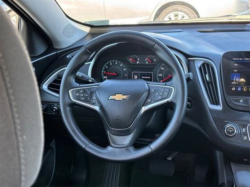 Certified 2025 Chevrolet Malibu RS image 26