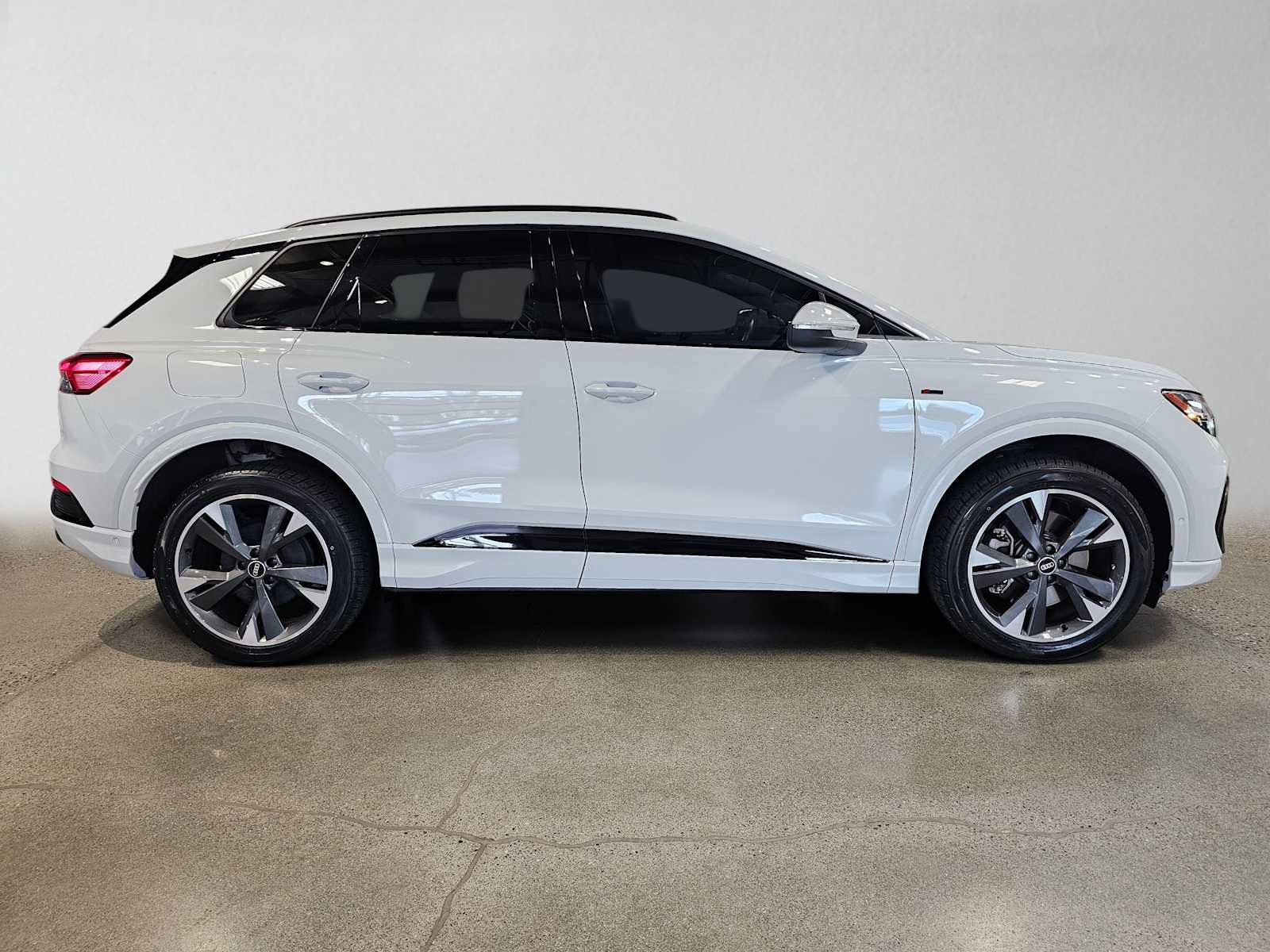 Used 2023 Audi Q4 e-tron Prestige w/ Black Optic Package AWD/4WD image 2