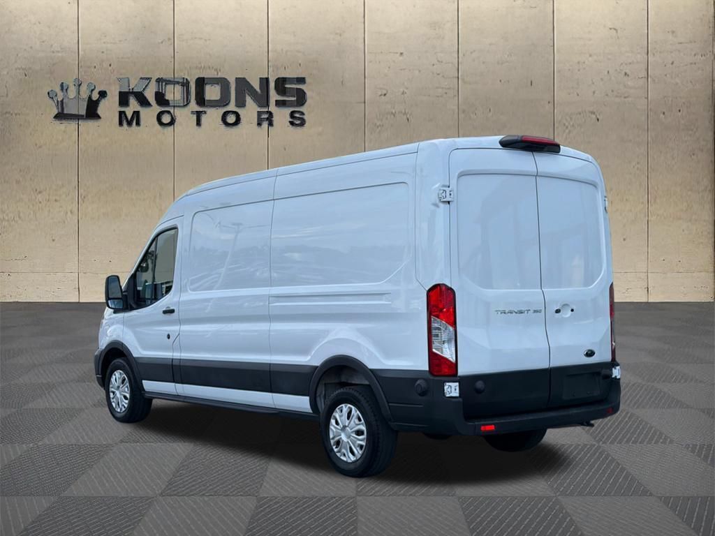 Used 2024 Ford Transit 250 148 Medium Roof RWD image 7