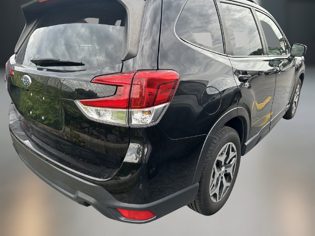 Used 2020 Subaru Forester Premium AWD/4WD image 13