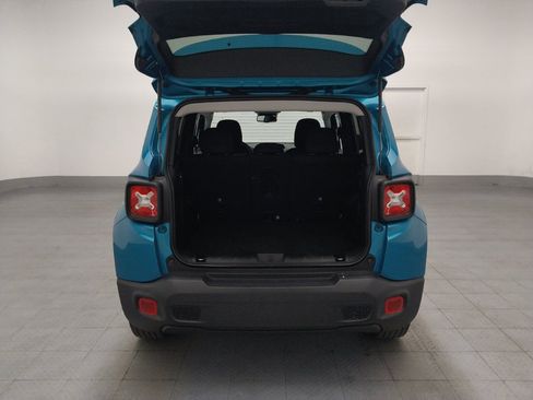 Used 2022 Jeep Renegade Latitude w/ Convenience Group AWD/4WD image 29