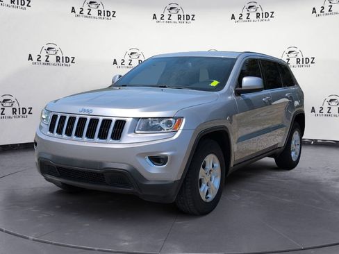 Used 2014 Jeep Grand Cherokee Laredo RWD image 3