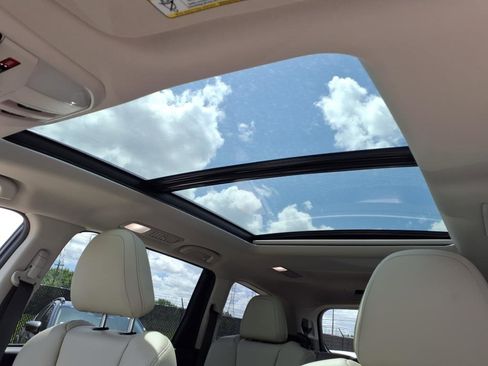 New 2025 Subaru Ascent Limited image 12