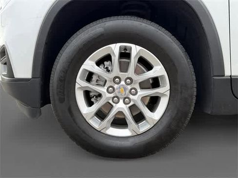 Used 2021 Chevrolet Traverse LS w/ LPO, Cargo Package image 15