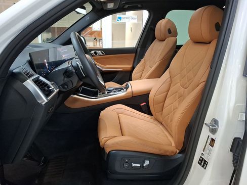 Used 2026 BMW X5 xDrive40i w/ Premium Package image 10