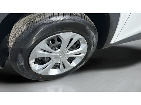 Used 2025 Chevrolet Trax LS FWD image 20