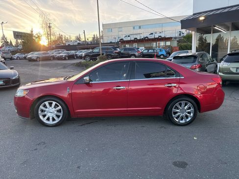 Used 2012 Lincoln MKZ image 3
