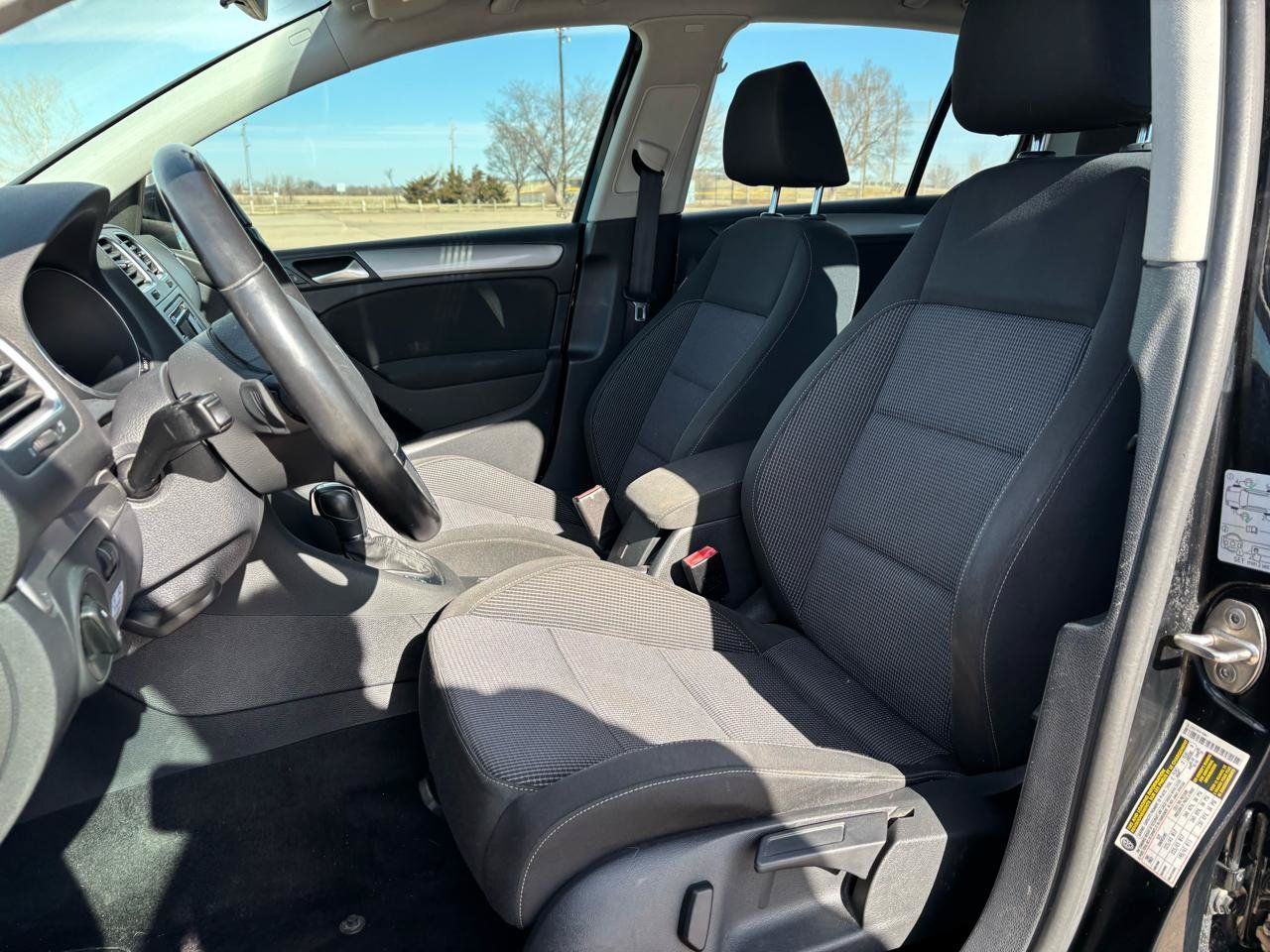 Used 2014 Volkswagen Golf TDI FWD image 10