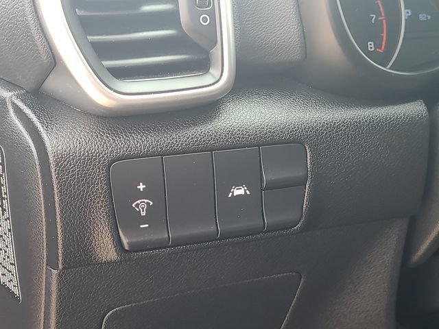 Used 2022 Kia Sportage LX AWD/4WD image 14