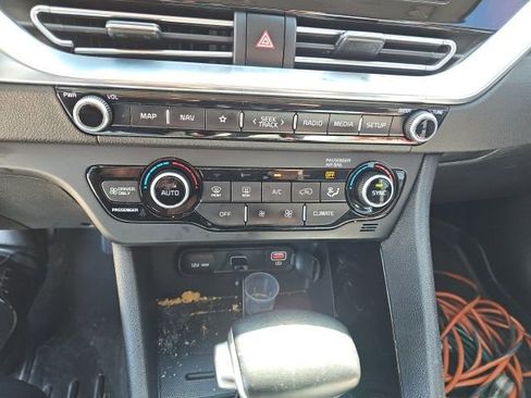 Certified 2022 Kia Niro Touring Special Edition image 13
