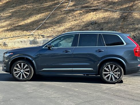 Certified 2025 Volvo XC90 B5 Core AWD/4WD image 8