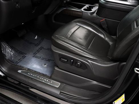 Used 2019 GMC Sierra 1500 Denali w/ Denali Ultimate Package image 26