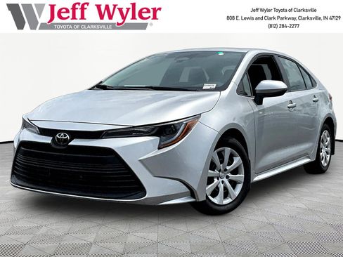Used 2026 Toyota Corolla LE FWD image 1