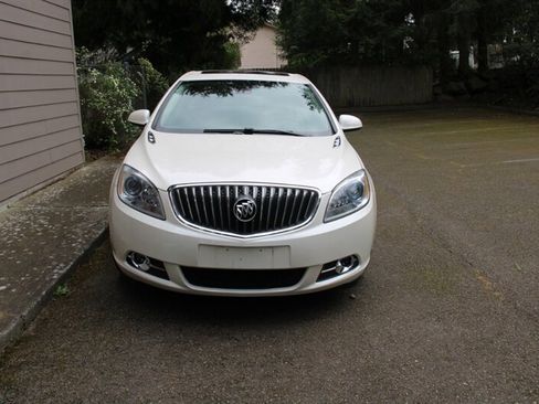 Used 2014 Buick Verano Leather FWD image 9