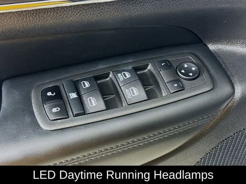 Used 2022 Jeep Grand Cherokee Limited w/ Tech Group image 19