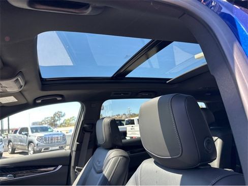 New 2025 Cadillac XT6 Premium Luxury w/ Technology Package image 24